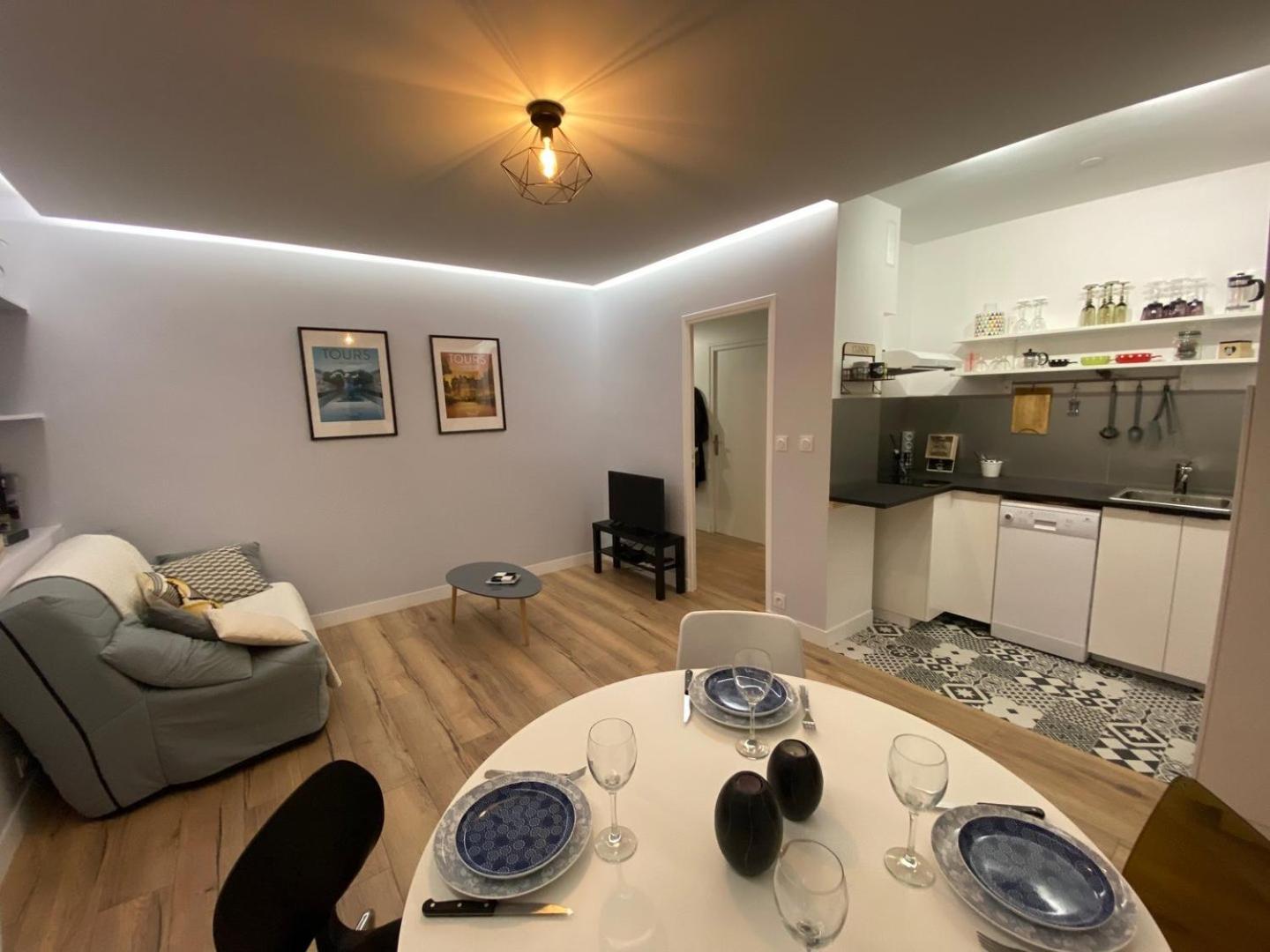 Lumineux T2 Situe Dans L'Hyper Centre De Tours Apartment Exterior photo